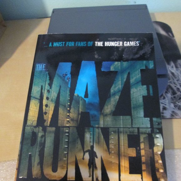 The Maze Runner by James Dashner - Picture 2 of 5